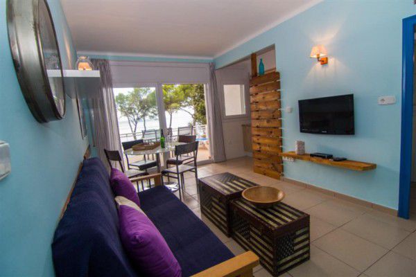 Apartment Canyelles Marina 3000